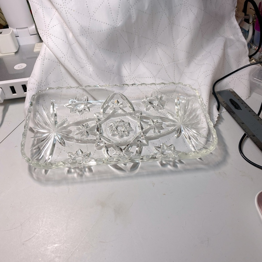 Beautiful Anchor Hocking square relish/cheese crackers dish. Star of David desig